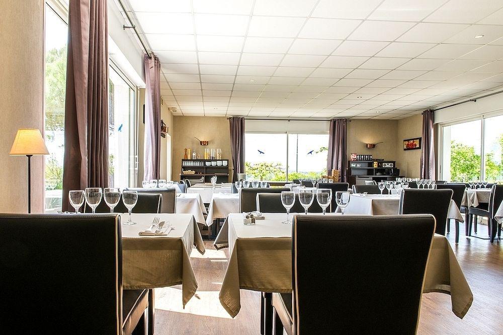 Logis Hotel Restaurant Des Chateaux Azay-le-Rideau Bagian luar foto