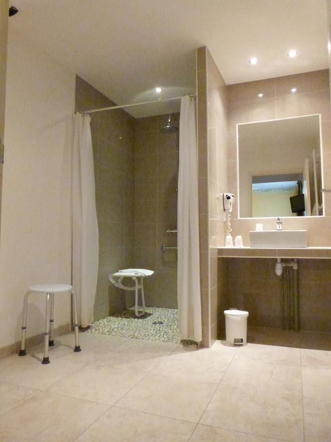 Logis Hotel Restaurant Des Chateaux Azay-le-Rideau Bagian luar foto