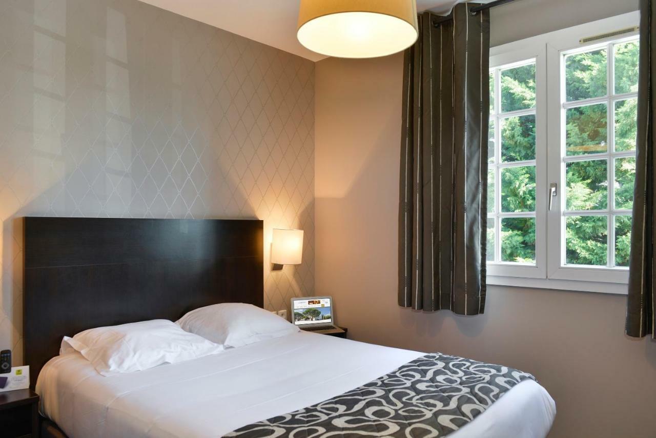 Logis Hotel Restaurant Des Chateaux Azay-le-Rideau Bagian luar foto