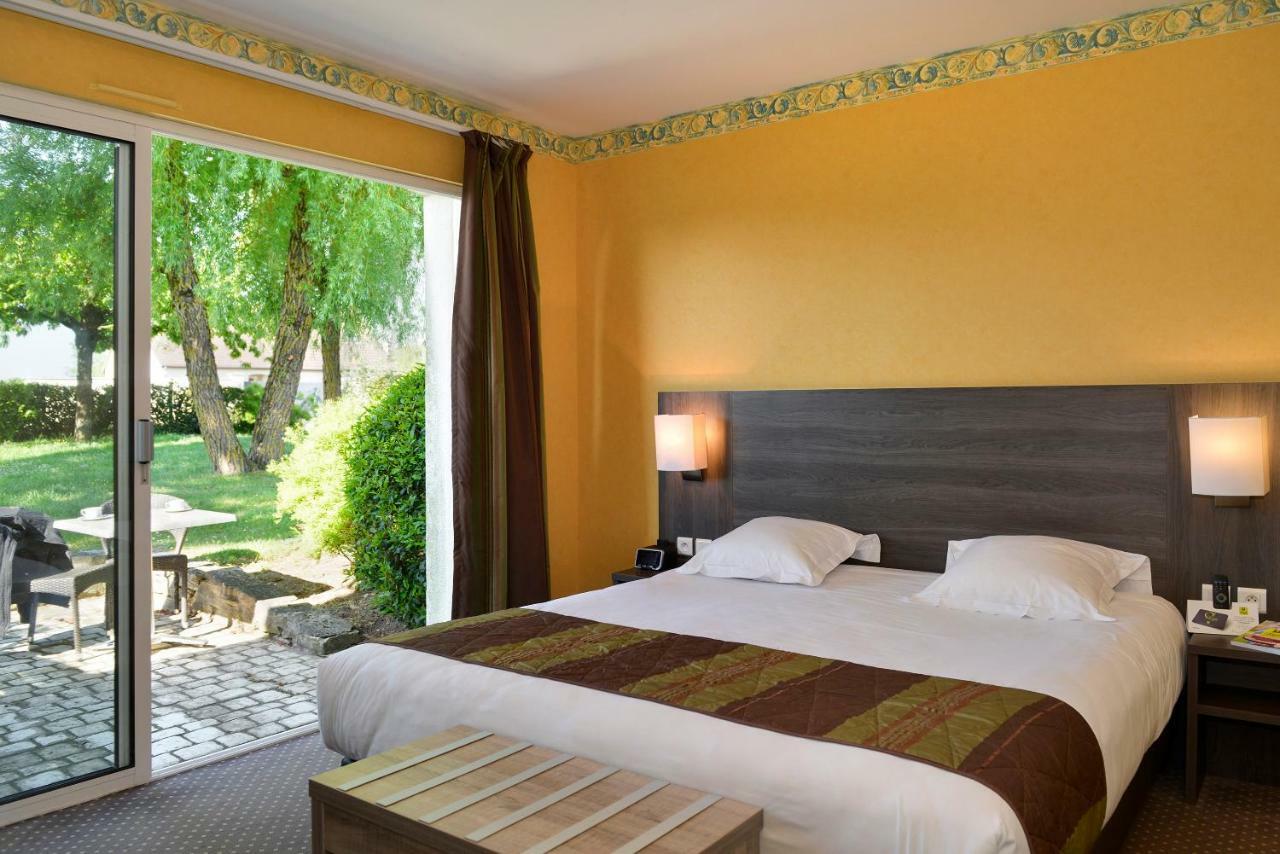 Logis Hotel Restaurant Des Chateaux Azay-le-Rideau Bagian luar foto